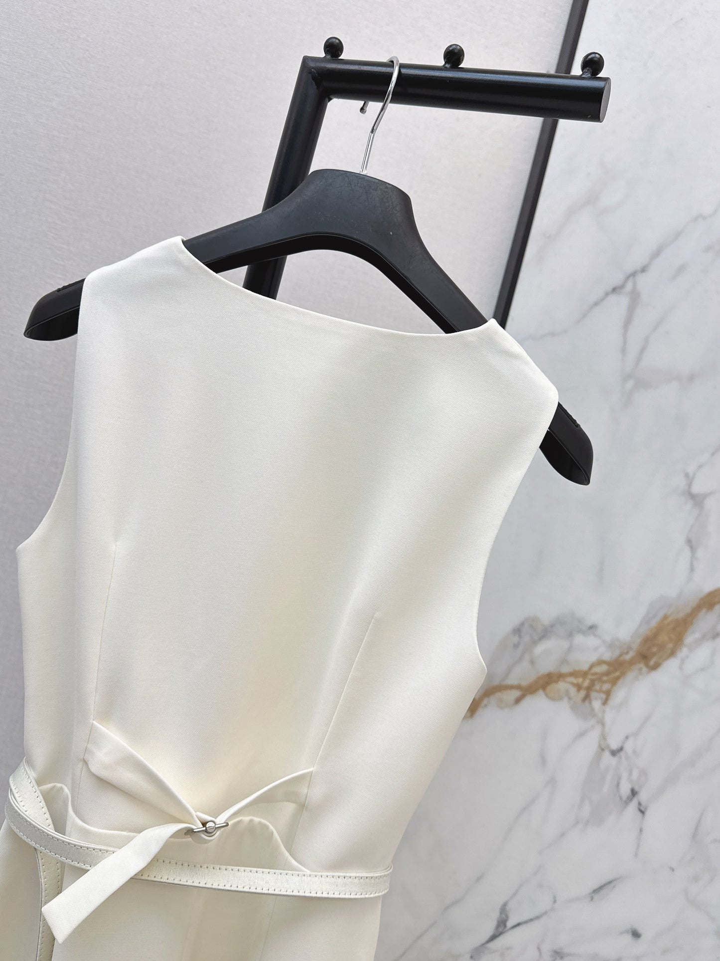 26SS NEW sleeveless back-bow cocktail dress