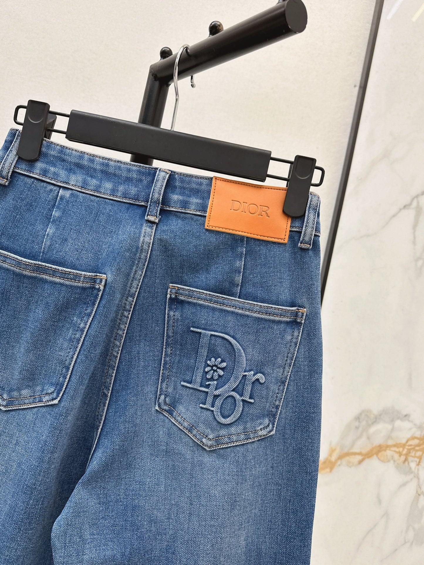 26SS NEUE Straight Jeans