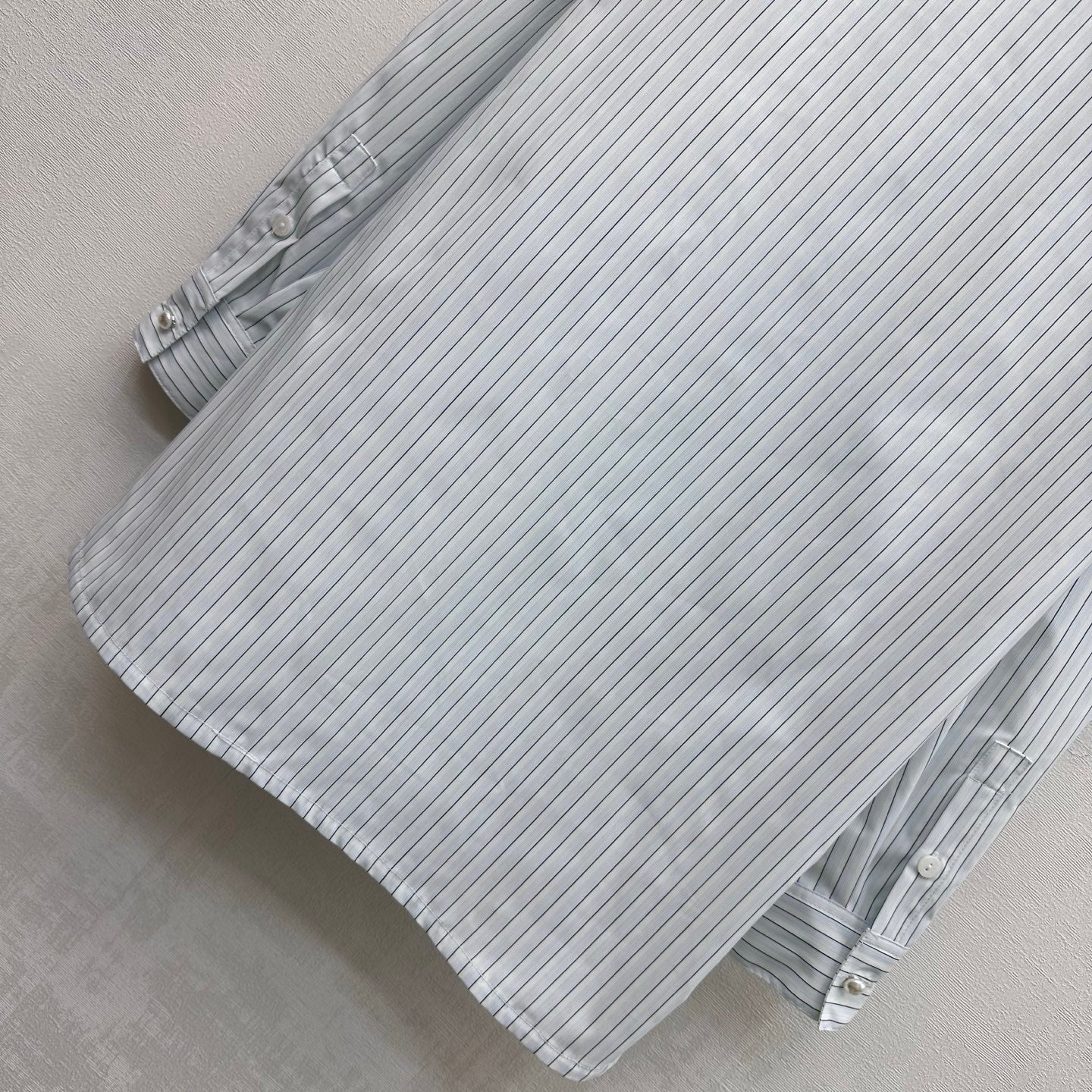 🔥Höchste Qualität🔥26SS NEUES blau-weiß gestreiftes Langarmhemd