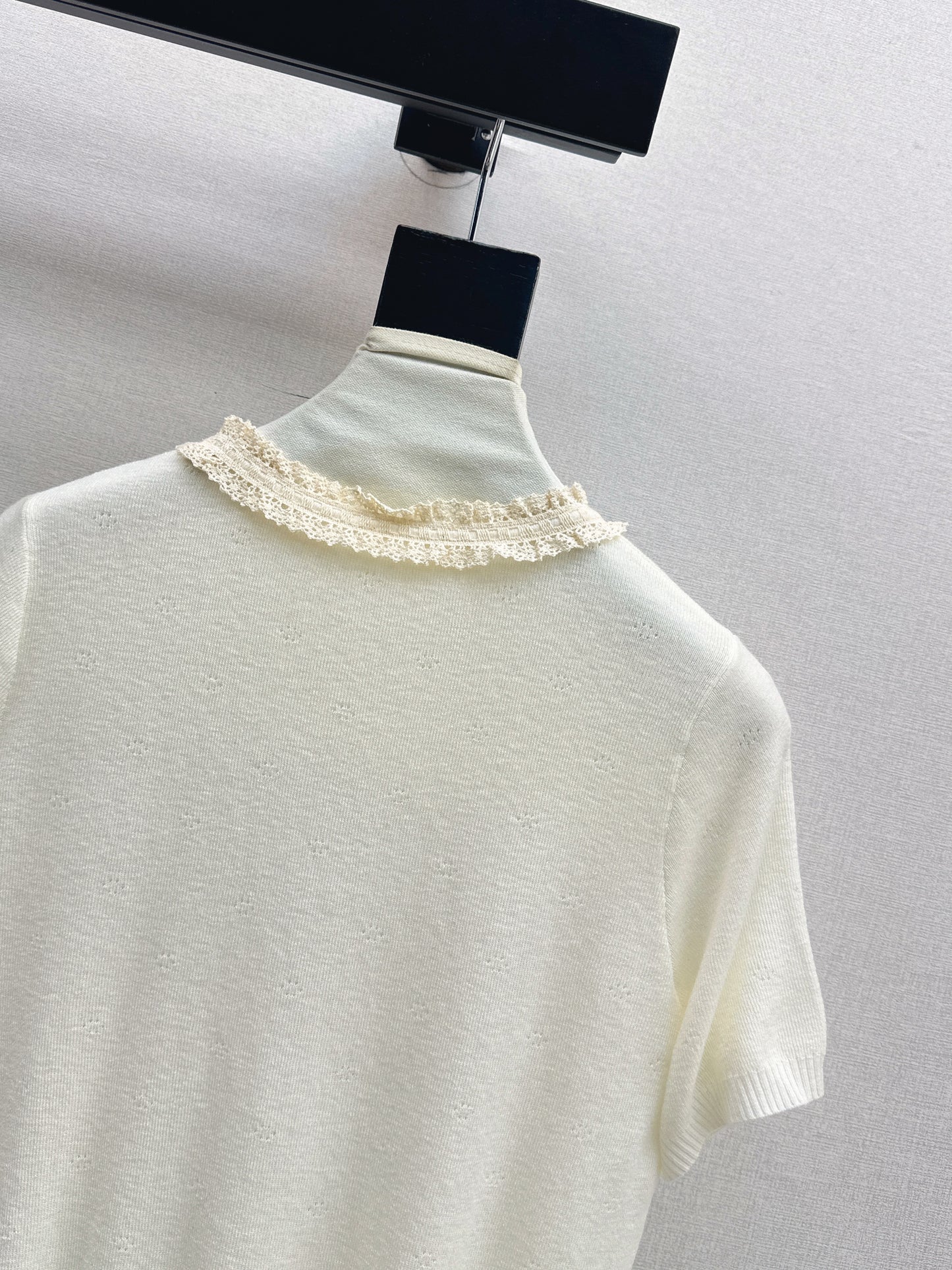 26SS NEW Age-reducing French sweater