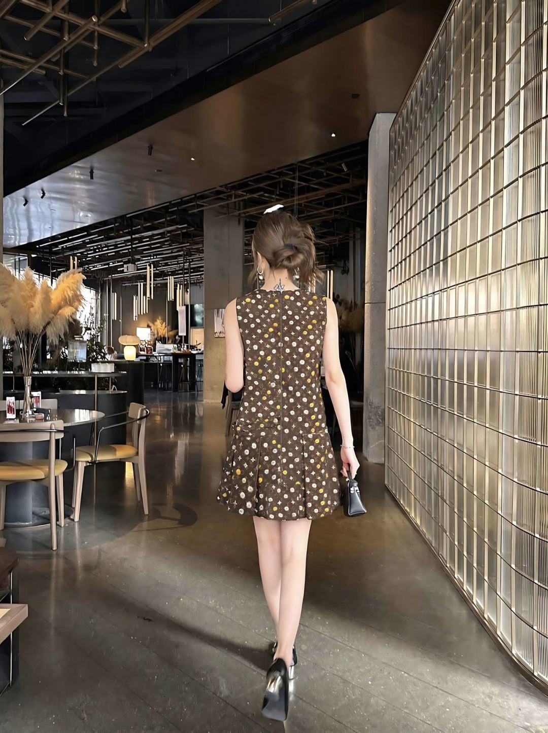 26SS NEW logo print sleeveless dress