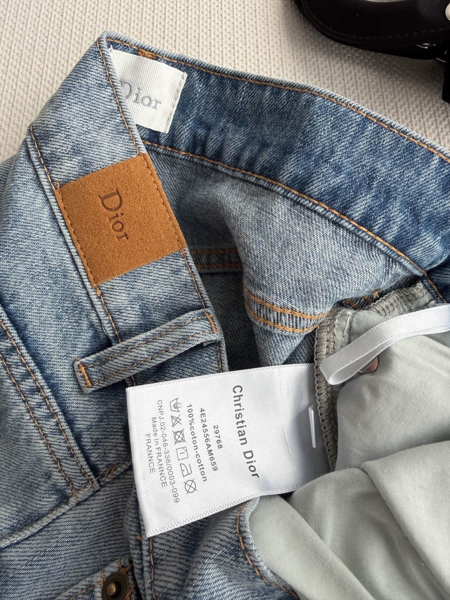 🔥HEISS🔥26SS NEUE gerade Jeans mit Blumenstickerei