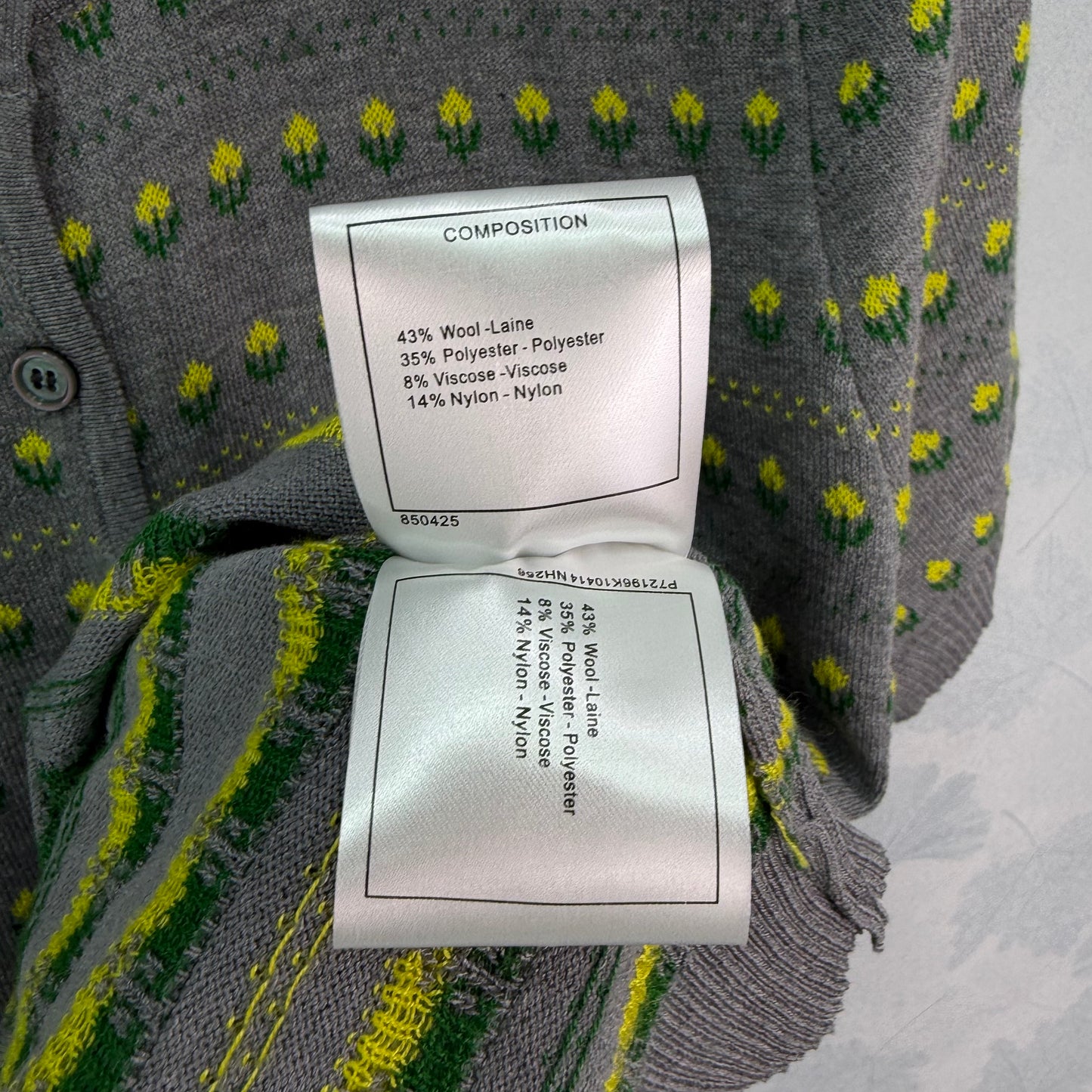 26SS NEU Kleiner Blumenstrick-Rundhals-Cardigan