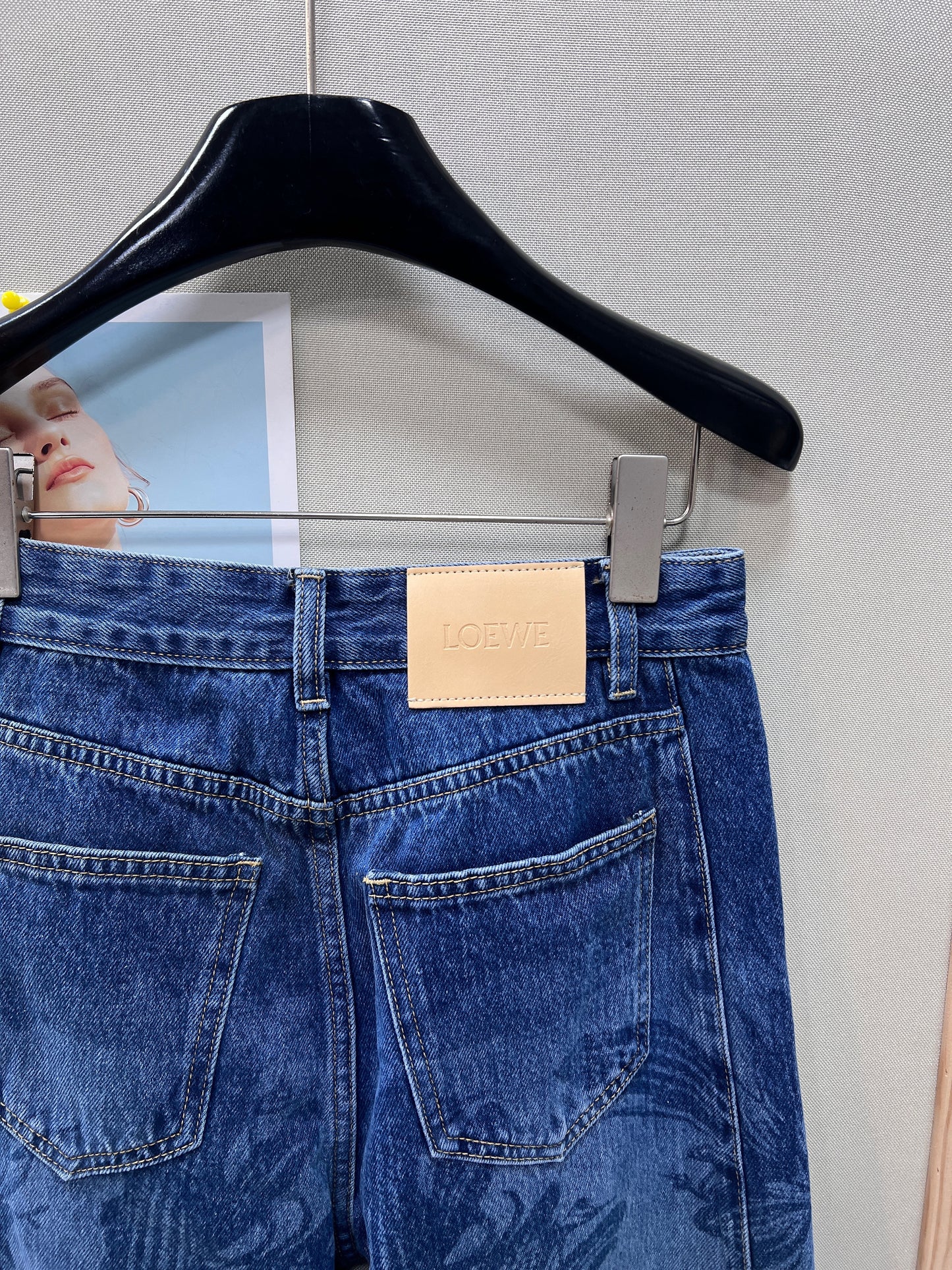 26SS NEU Sommer limitierte Auflage Mais-Print Krummsäbel-Jeans