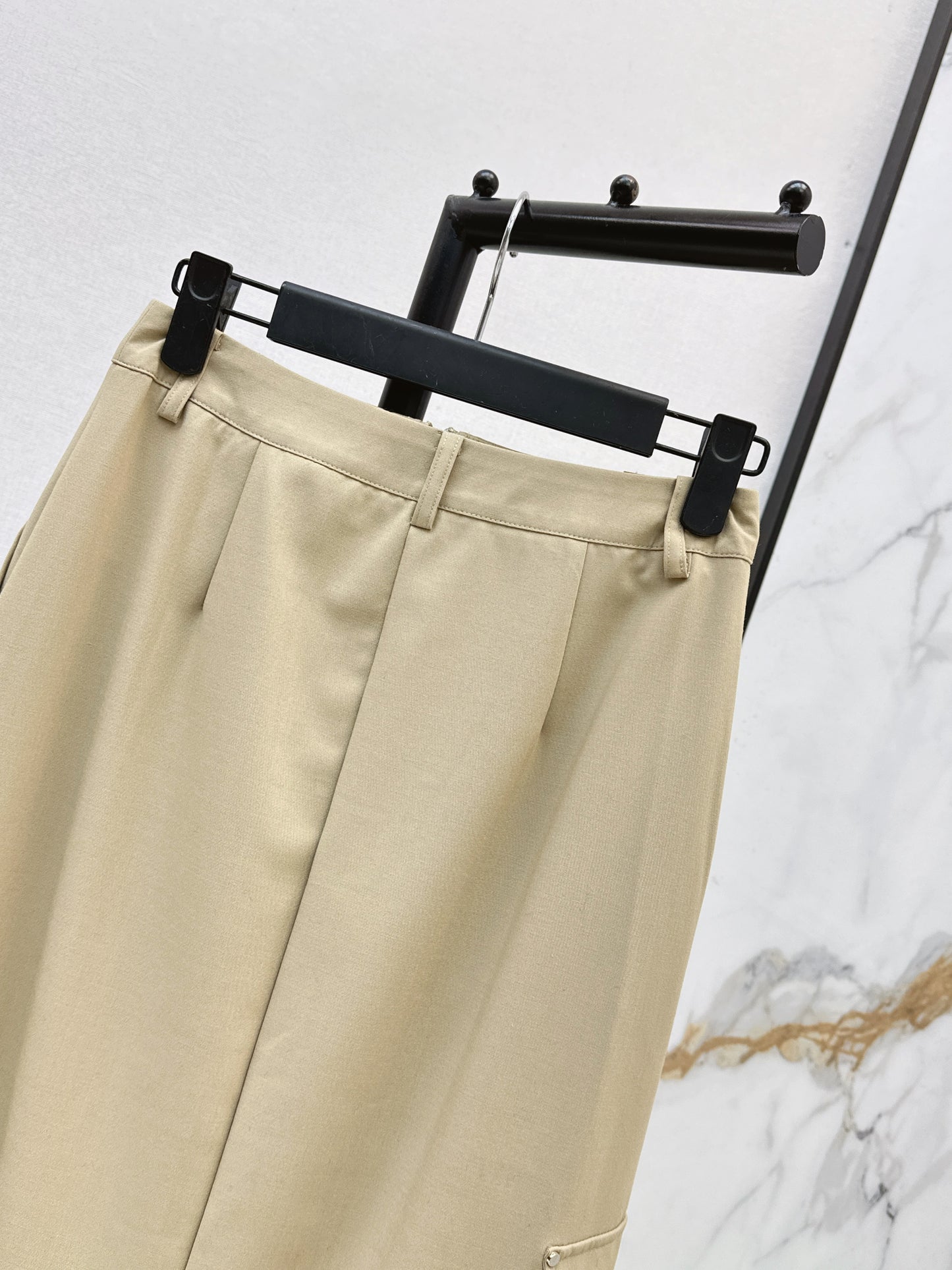 26SS NEW triangle zipper skirt