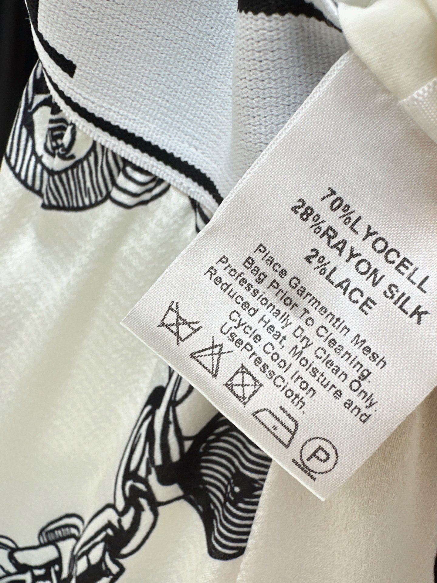 26SS NEW Asymmetrical Print Skirt