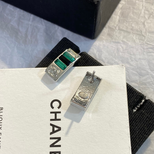 26FW New Green & Black Square Stud Earrings