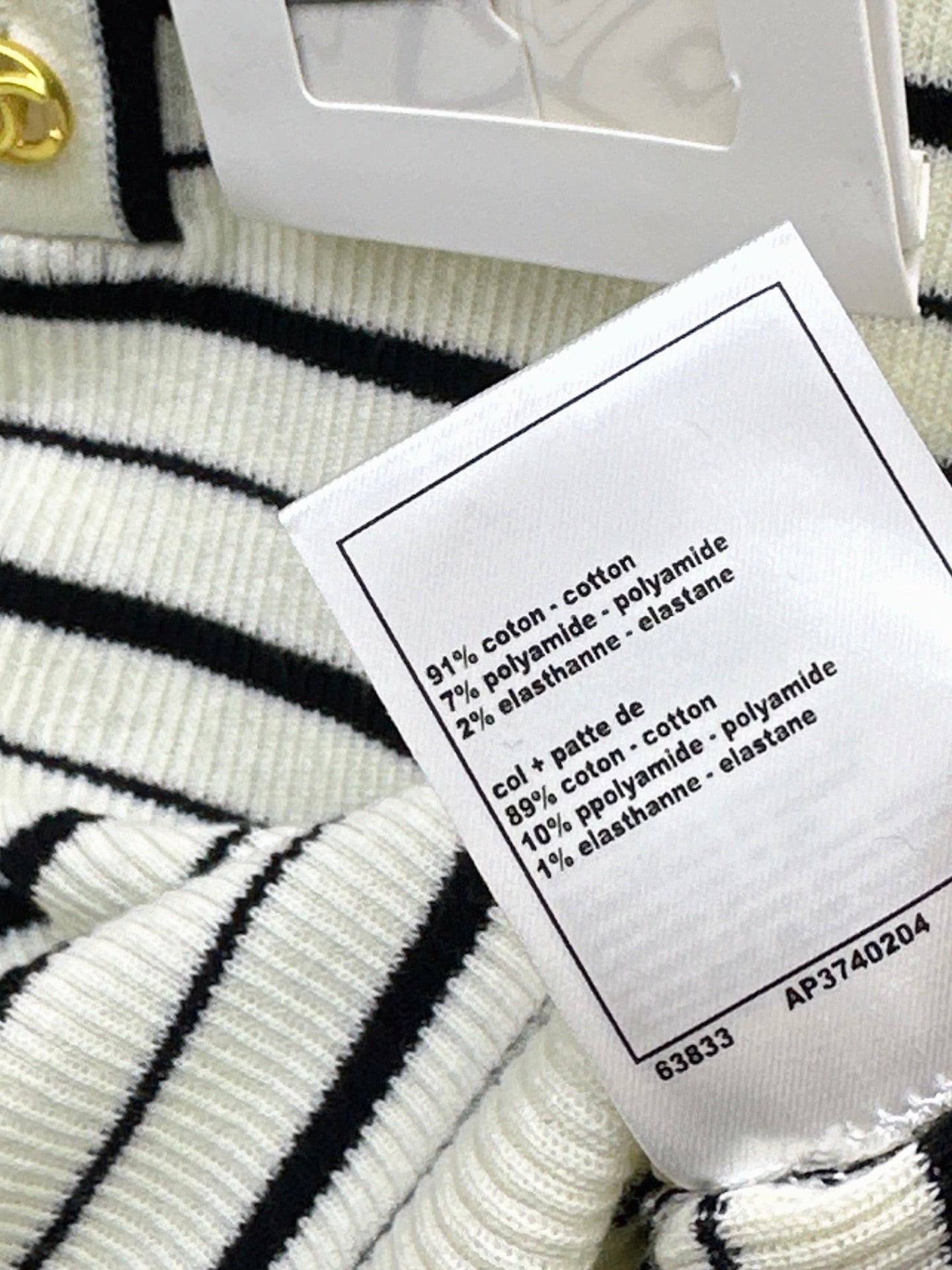 26FW New Striped Long-Sleeve Knit Top with Metal Buckle Detail 🖤