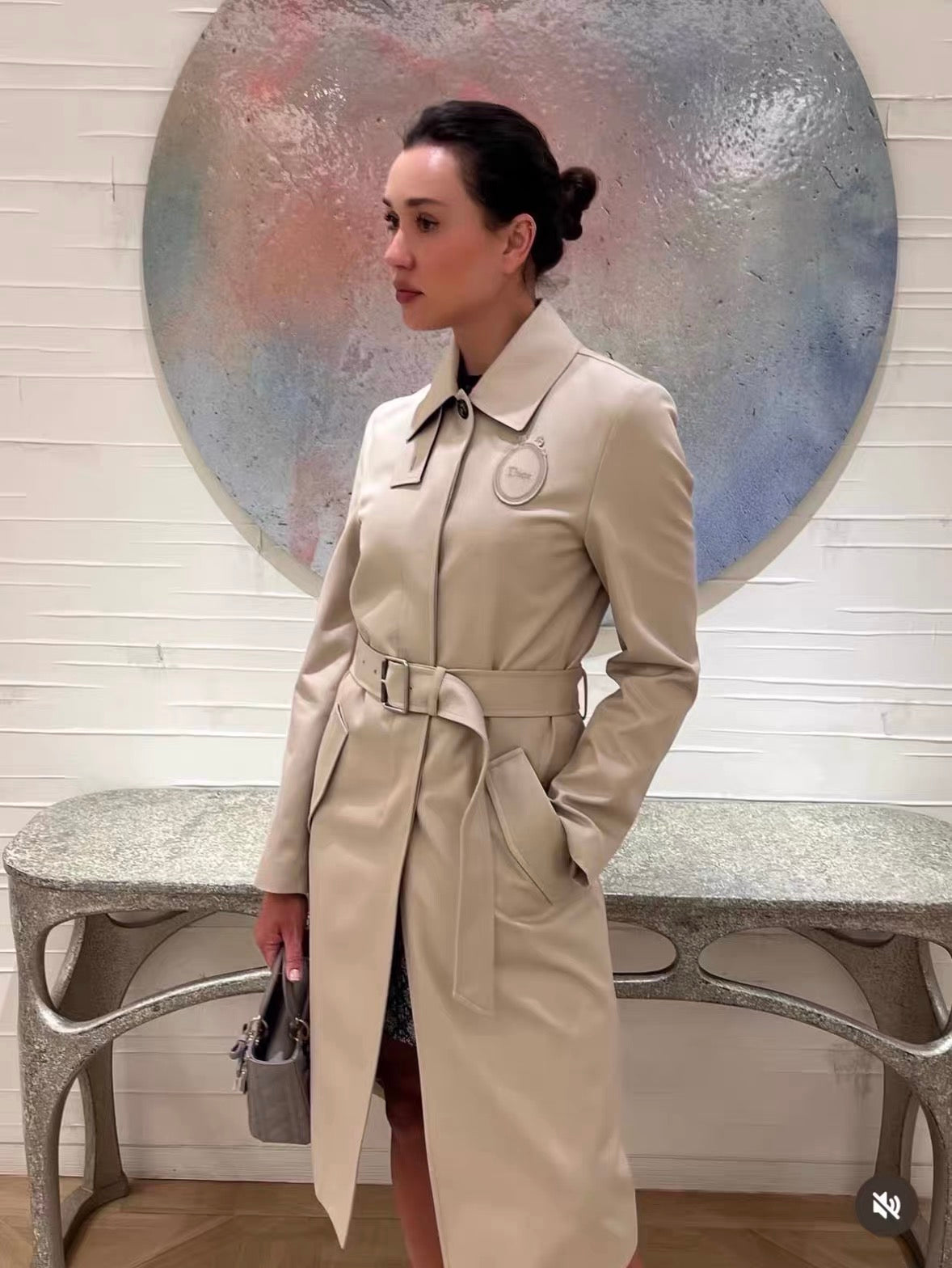 26FW New Badge-Embroidered Mid-Length Trench Coat 🖤