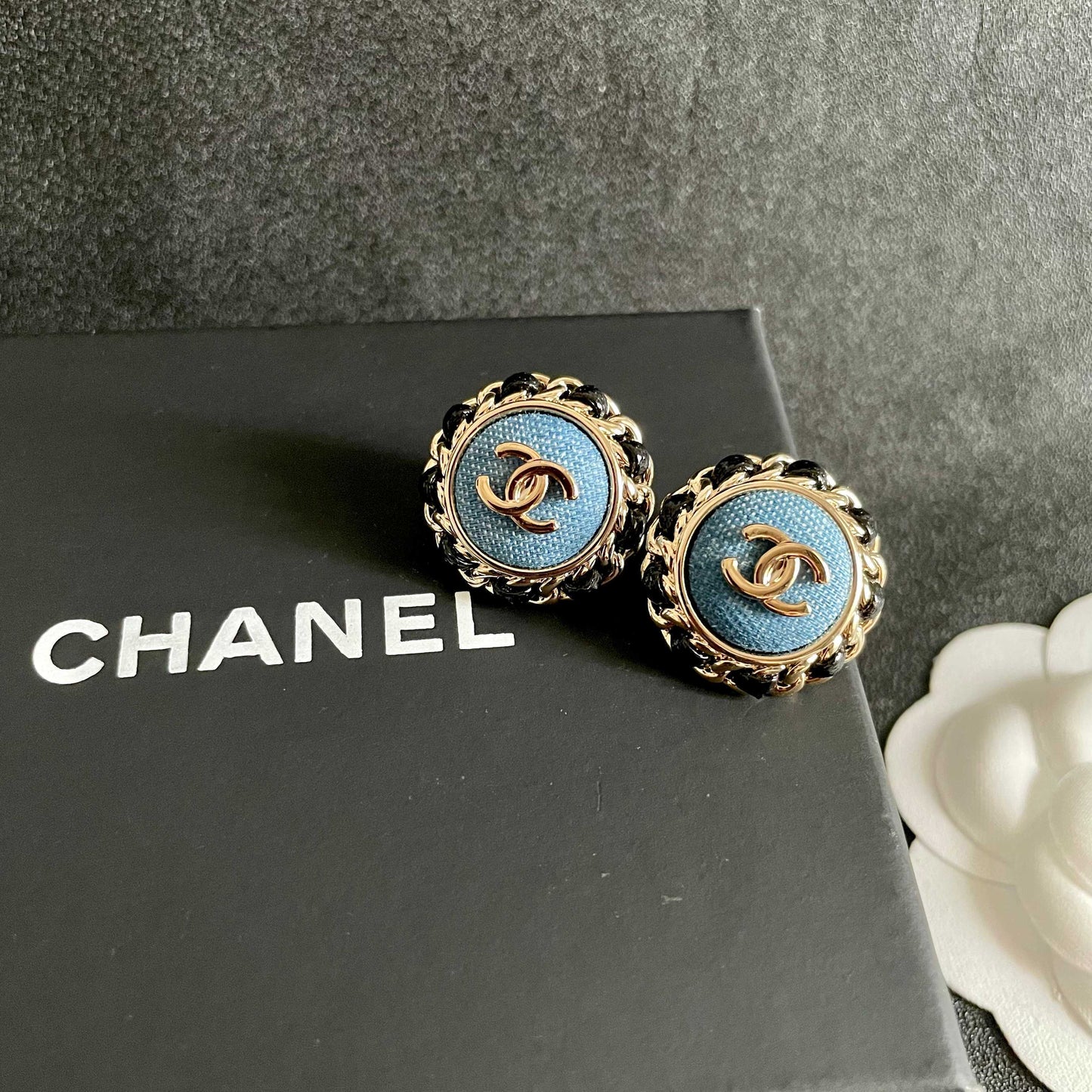 26FW New Double-C Logo Stud Earrings