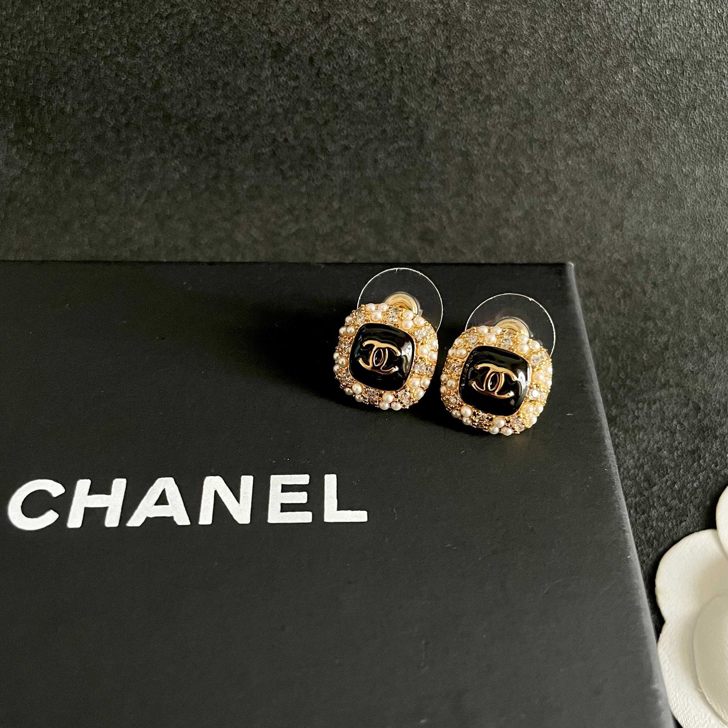 26FW New Double-C Stud Earrings
