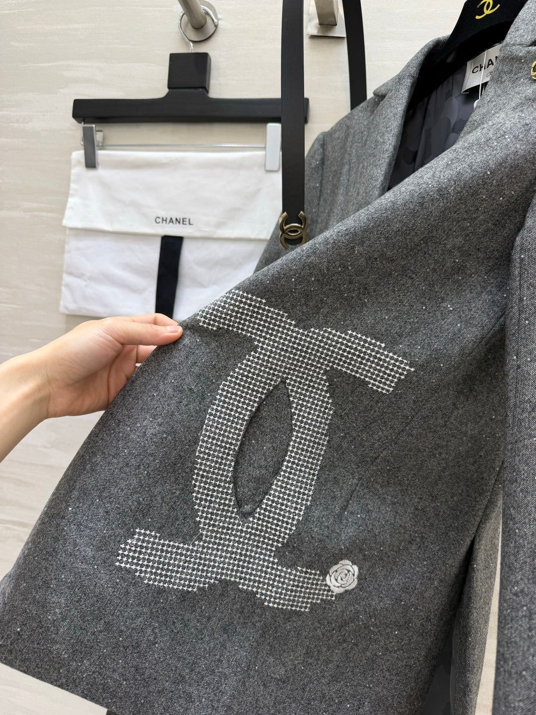 🔥Highest Quality🔥26FW New Grey Shimmer Waist-Defining Blazer (Belt Included) 🤍