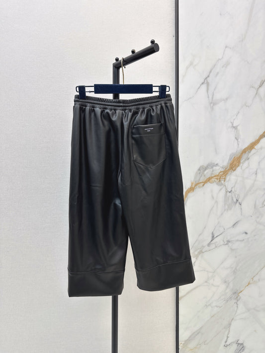 26FW New Black High-Waisted Cropped Leather Pants 🖤