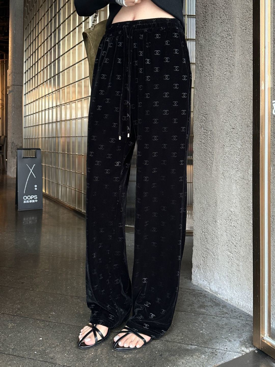 🔥Highest Quality🔥26FW New Velvet Trousers 🖤