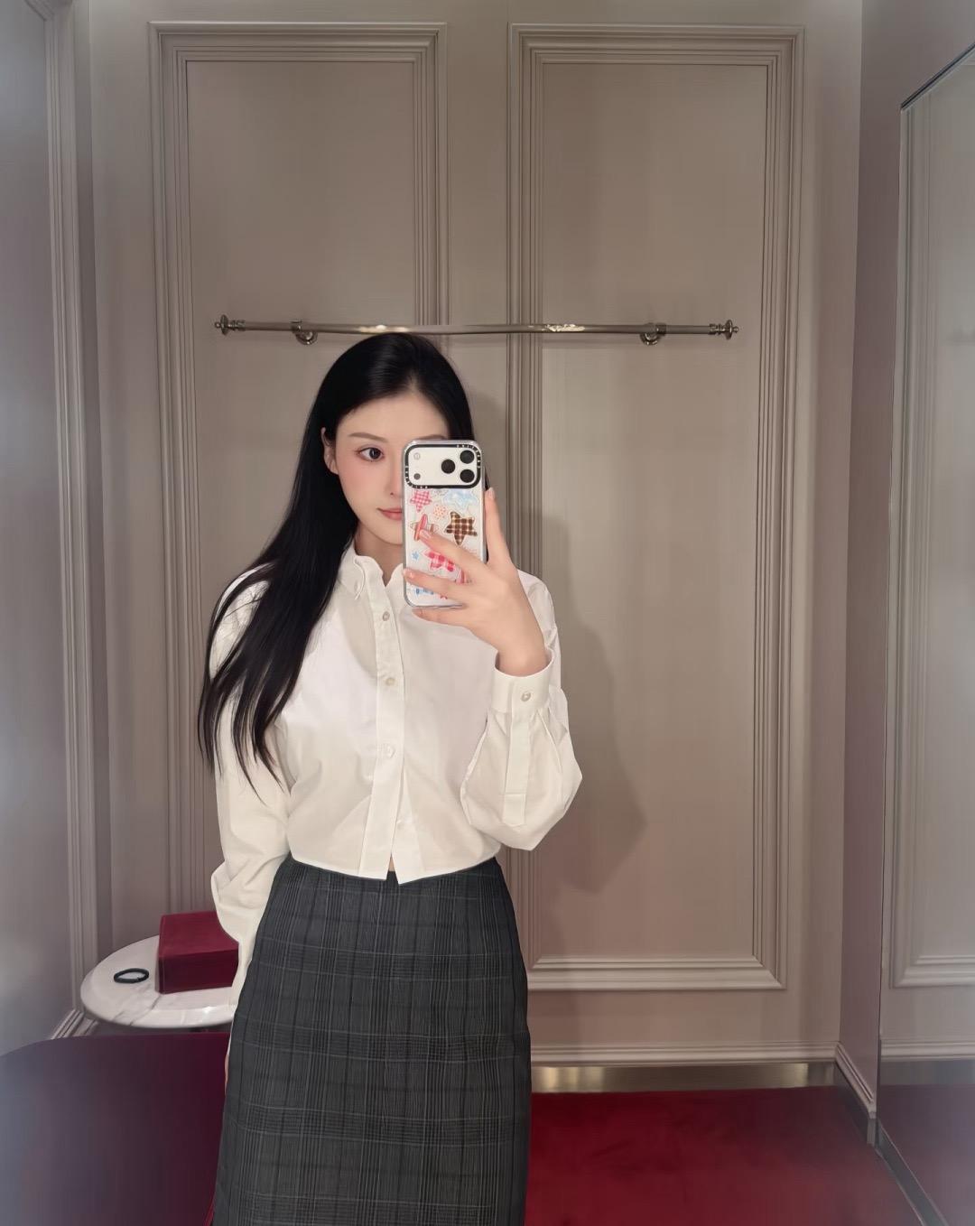 26FW New Logo-Embroidered Cropped Shirt 🤍