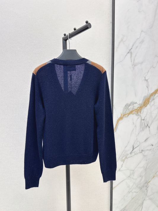 26FW New Quilted V-Neck Knit Cardigan 🖤