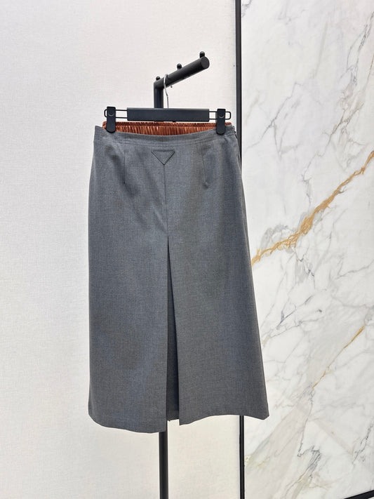 26FW New Two-Piece Set: Color-Block Mid-Length Skirt 🩶