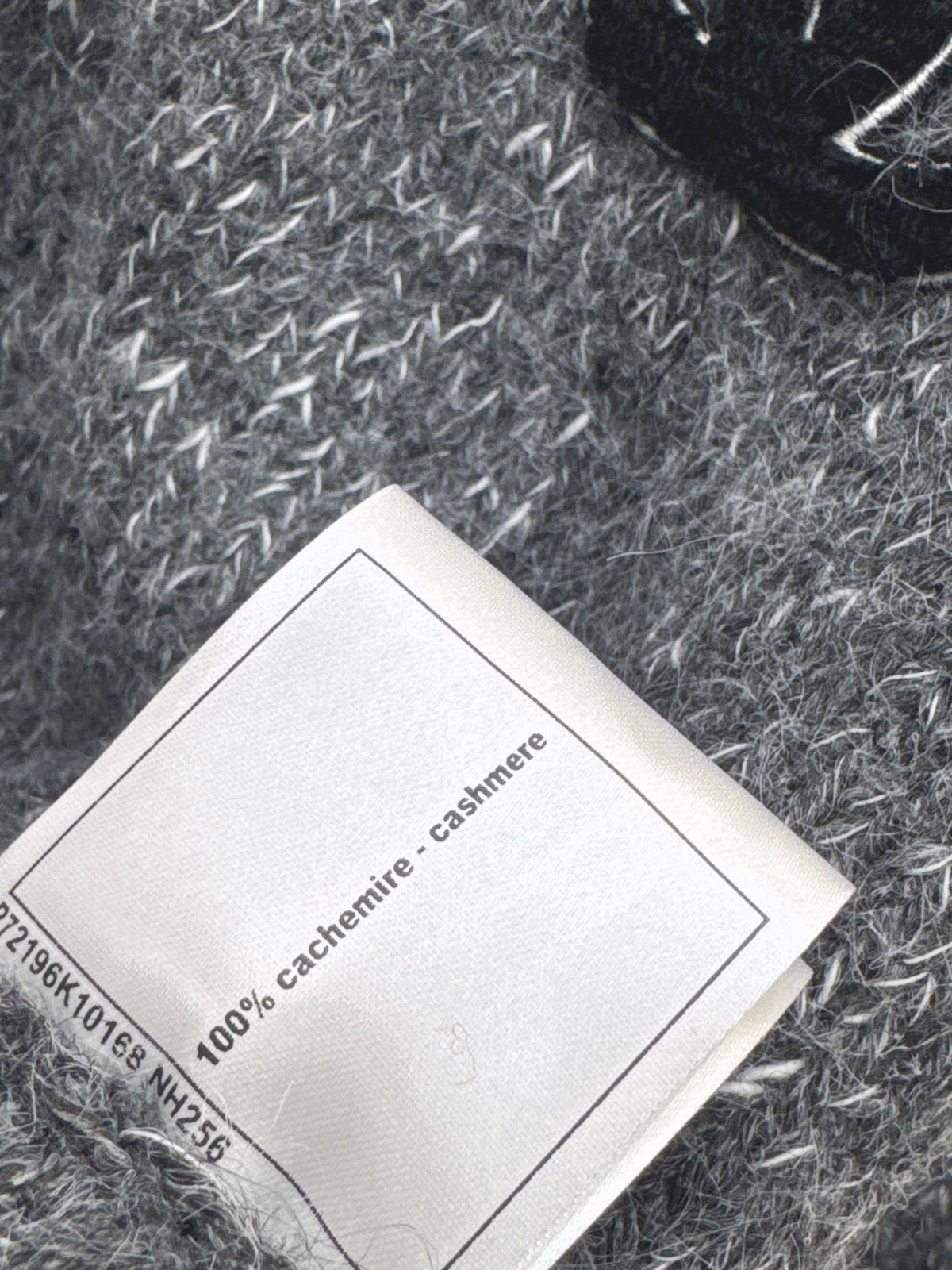 26FW New "Faux-Layered" Design Half-Placket Sweater 🤎🩶