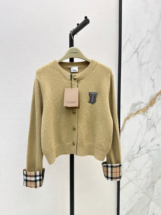 26FW New Crew-Neck Cardigan 🤍🤎