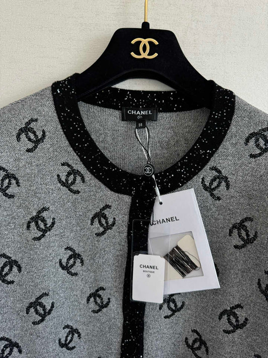 Cárdigan de punto con logo en contraste y mangas largas