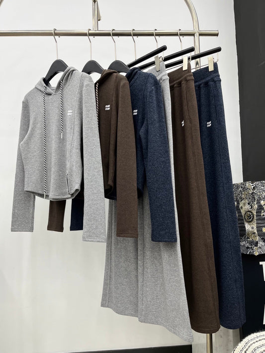 New Fall/Winter 25 Set!