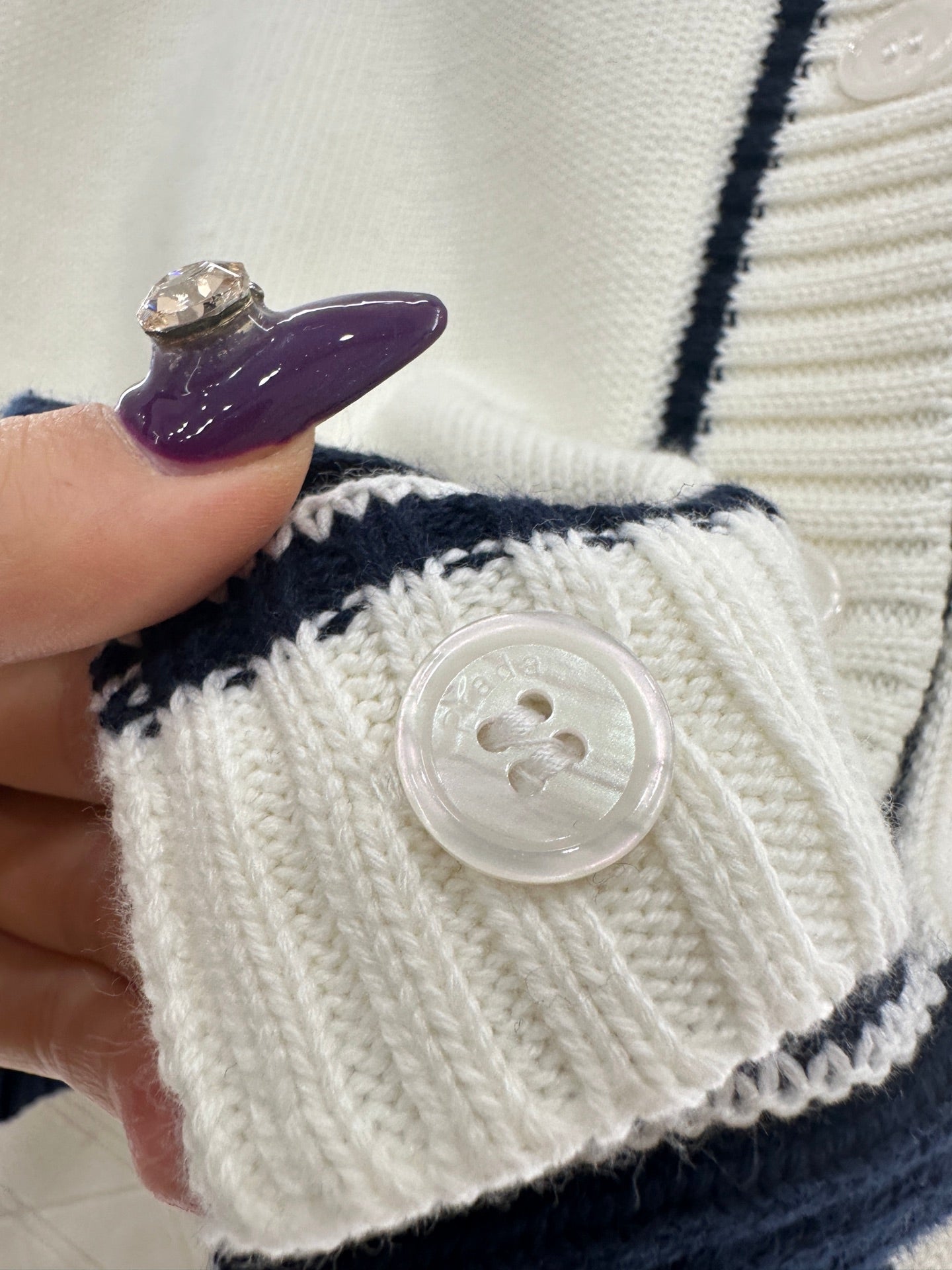 Color-blocked knit cardigan with bound edges