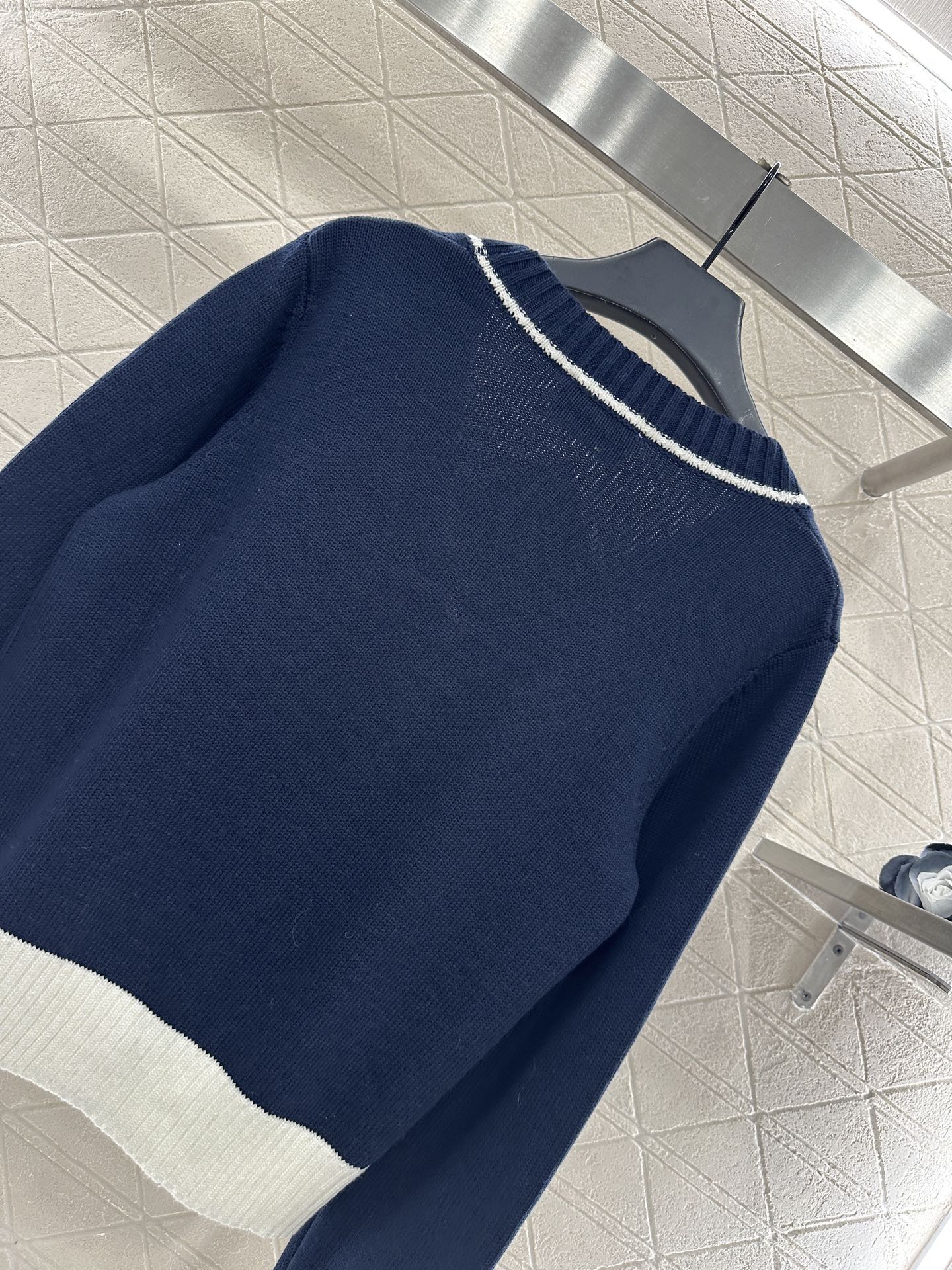 Color-blocked knit cardigan with bound edges