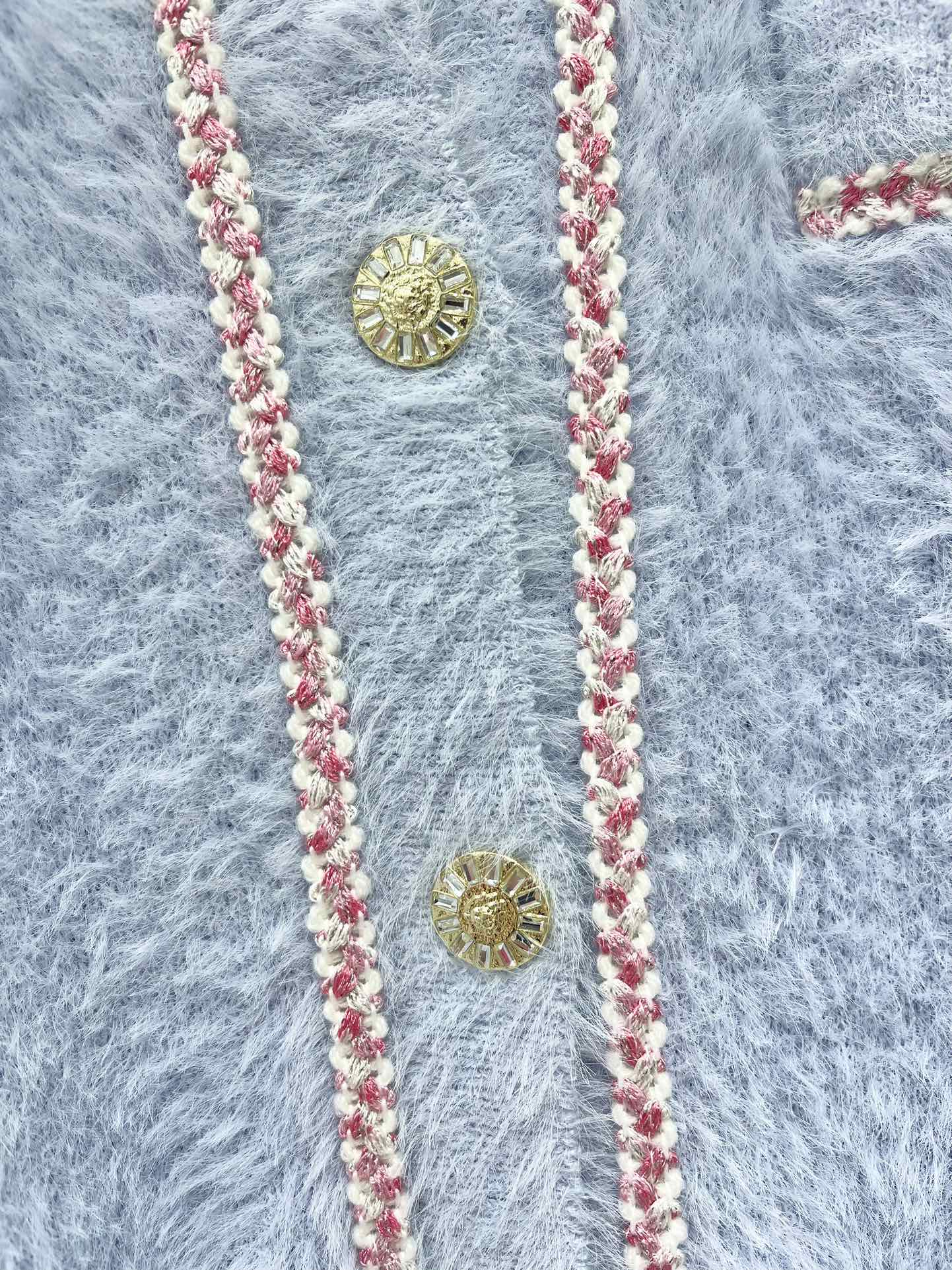 25FW Thick, color-blocked brushed knit cardigan