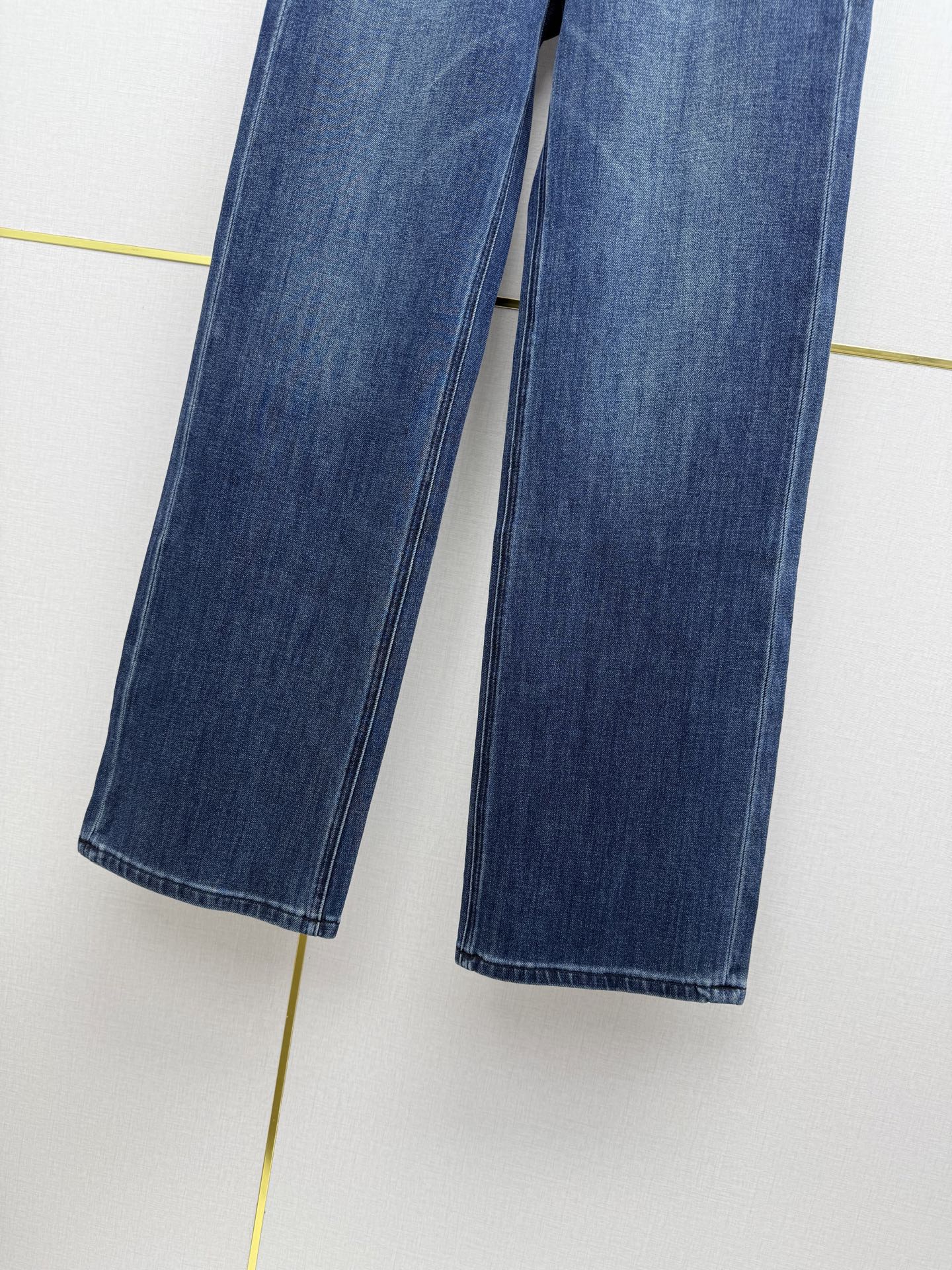 Gradient straight-leg jeans