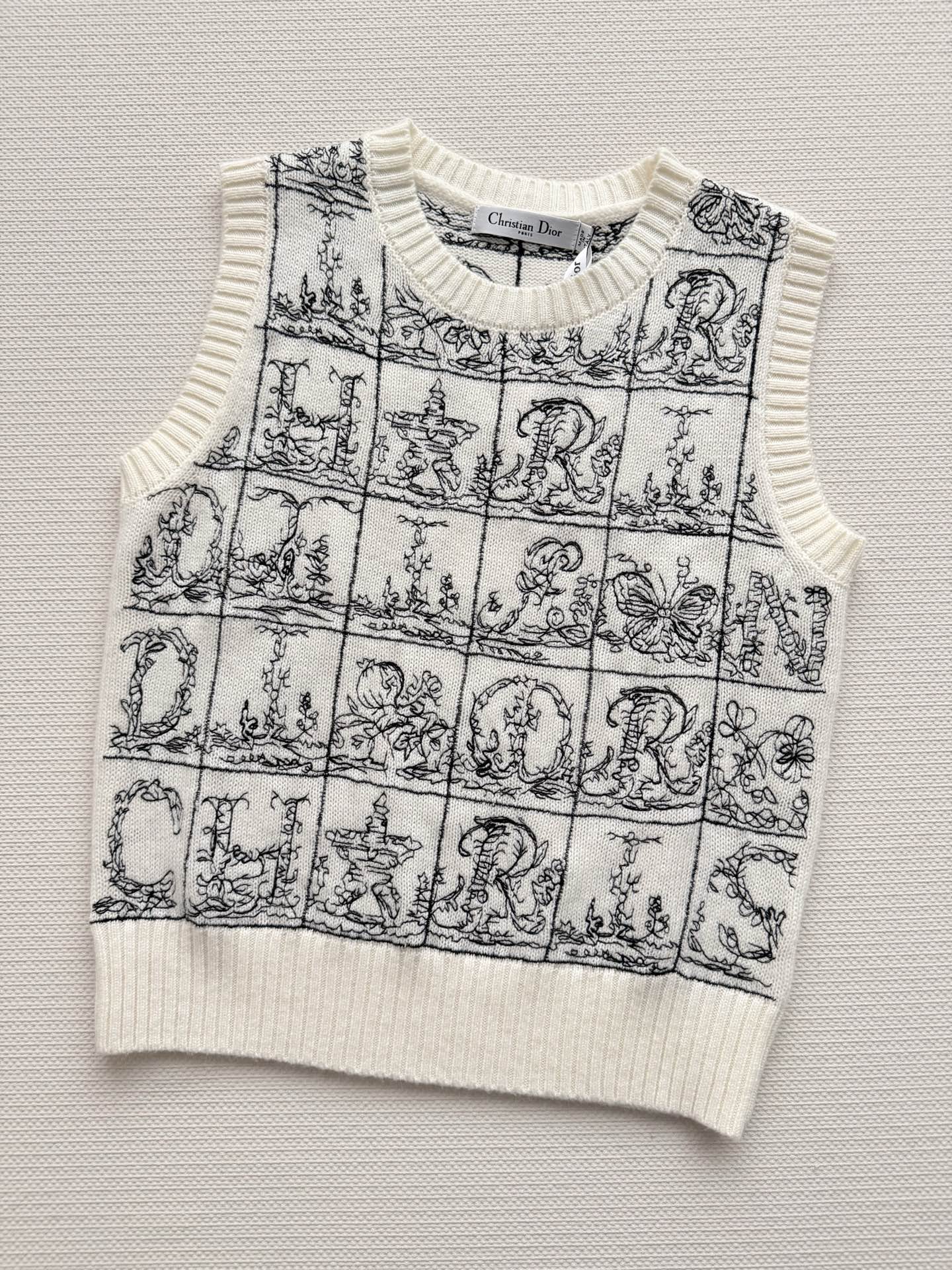 26SS NEW black letter jacquard pattern knitted vest