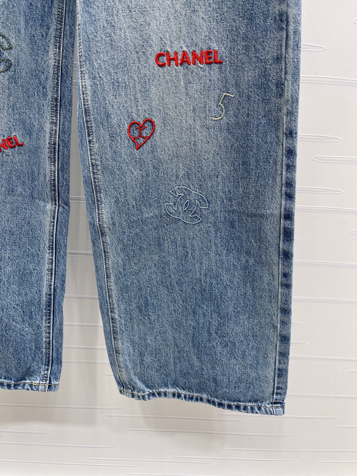 26SS NEW Embroidered pattern wide leg jeans