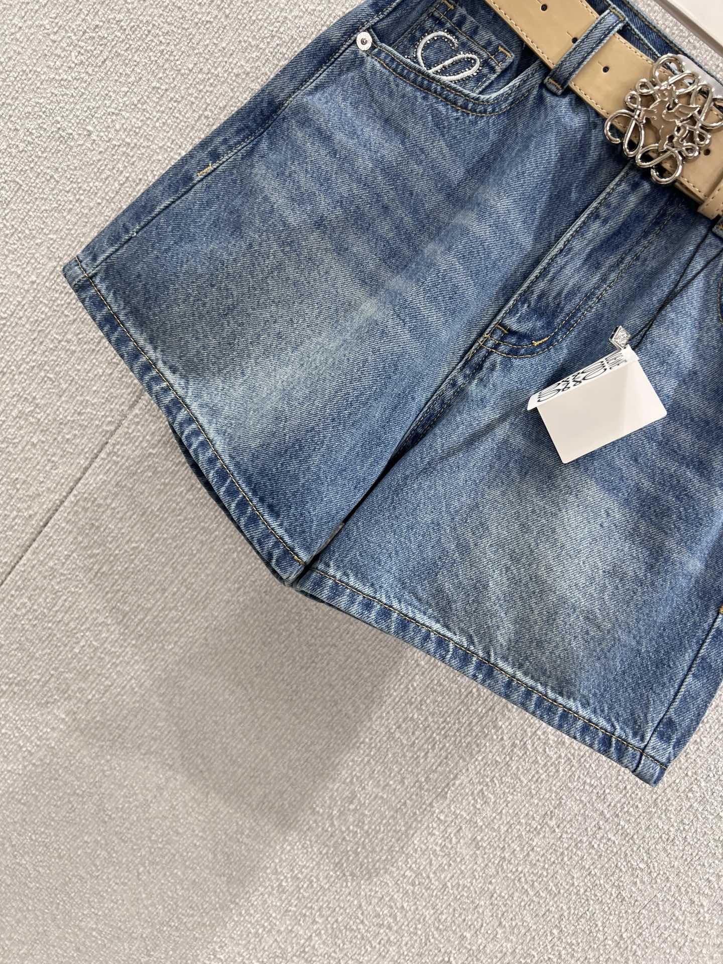 26SS NEW Advanced custom embroidered back pocket denim shorts