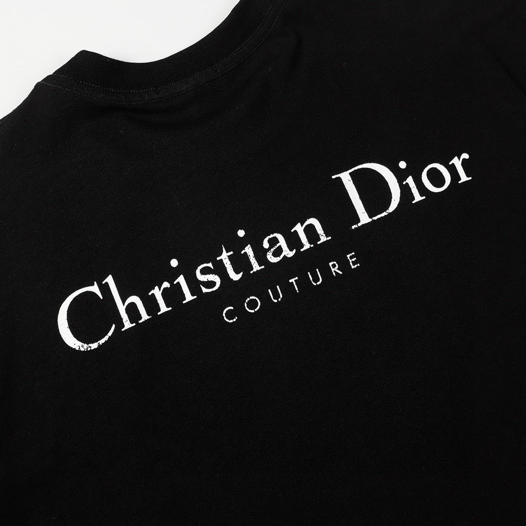 neues bedrucktes T-Shirt