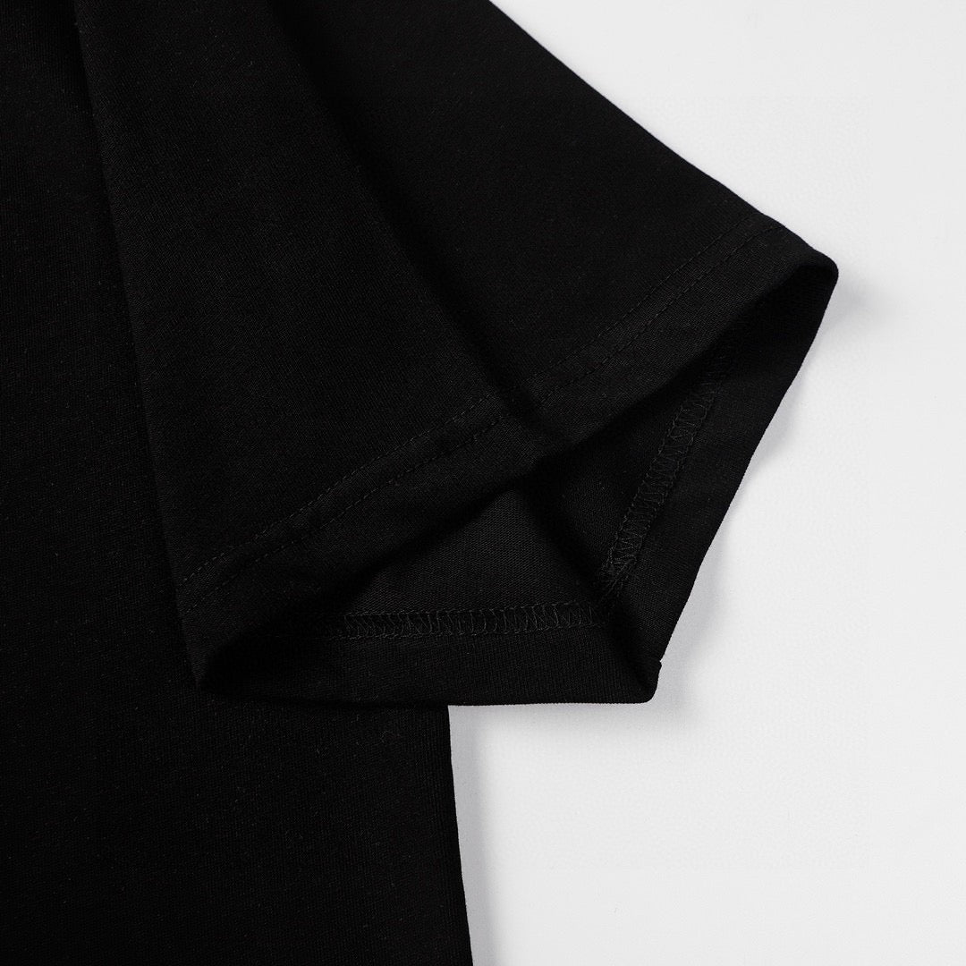 neues bedrucktes T-Shirt