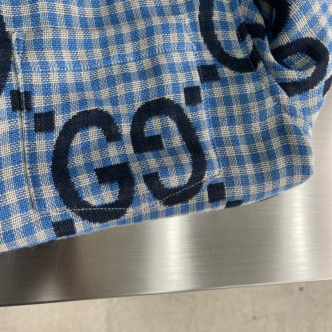 Camisa de lana con logo jacquard