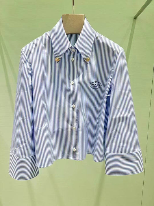 Neues Poloshirt mit astronomischem Alphabet-Stickerei