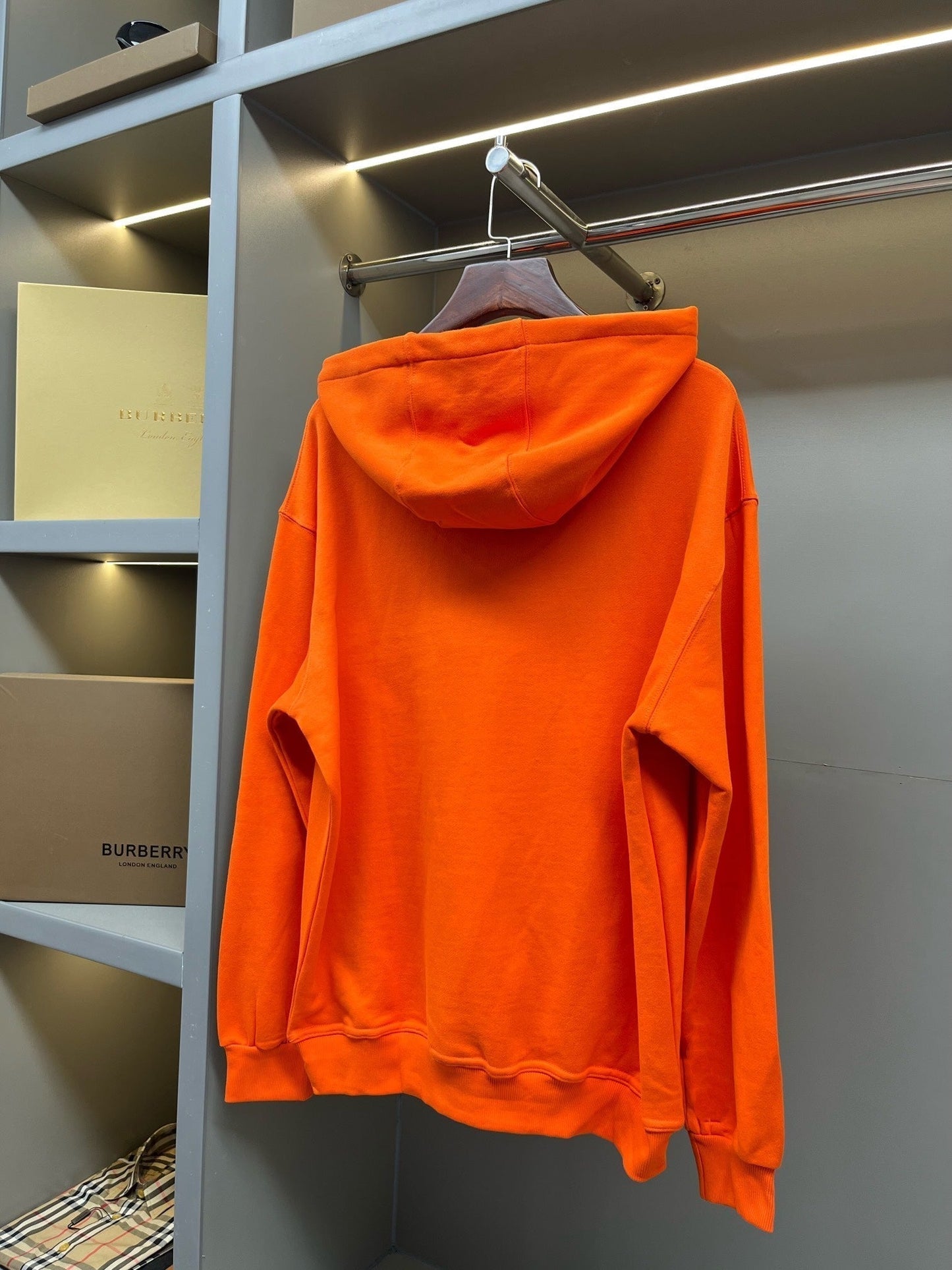 Sudadera con capucha de algodón con logo estampado.