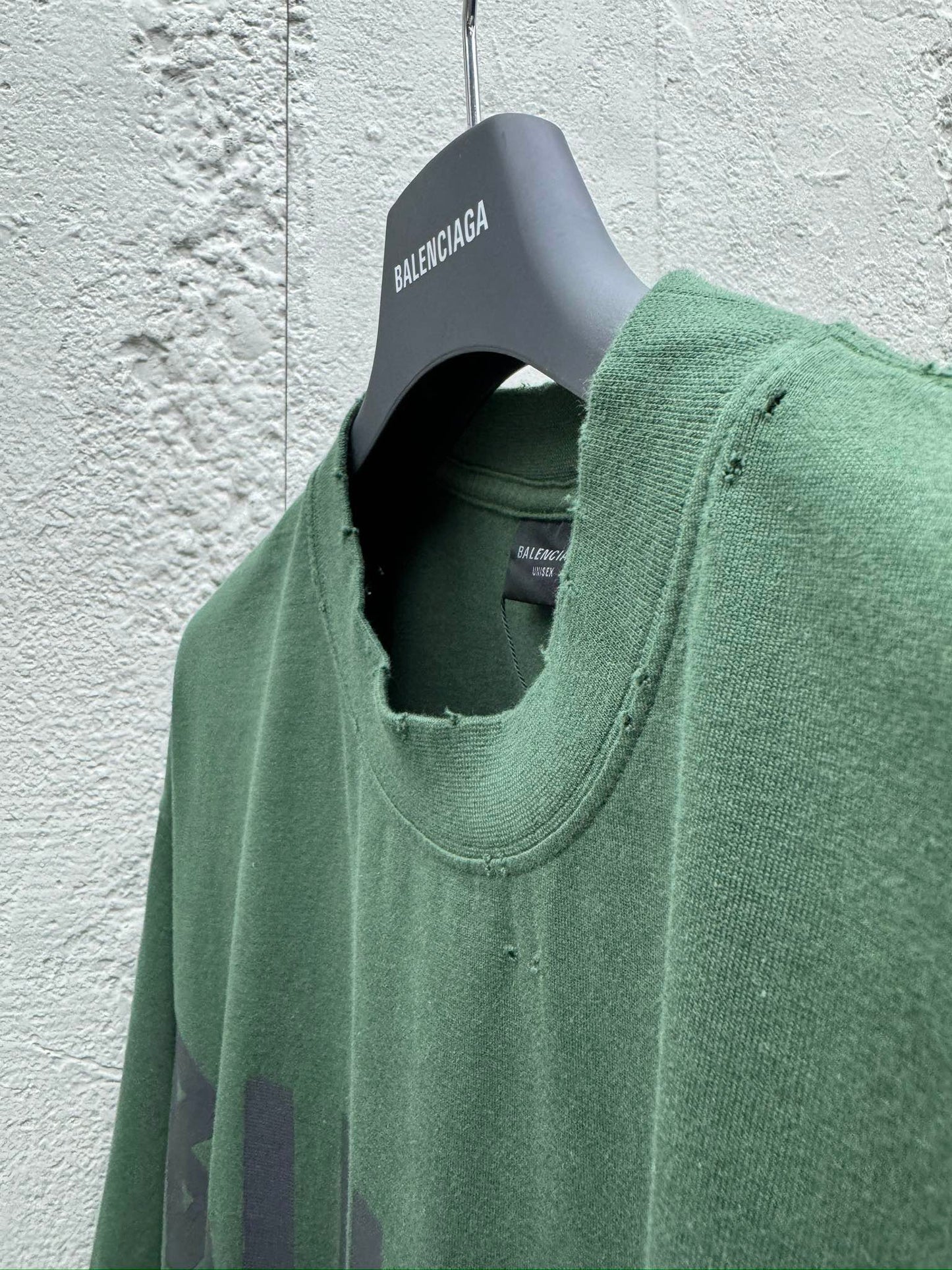 Camiseta con Cinta Adhesiva