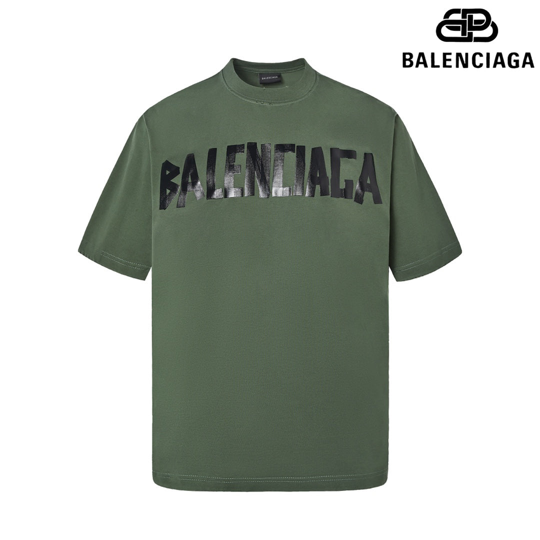 Camiseta con Cinta Adhesiva