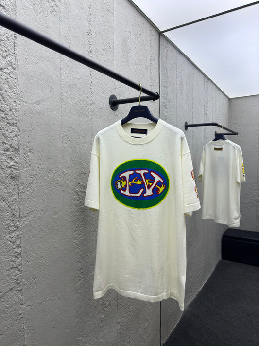 Círculo de letras, mangas cortas de lana.