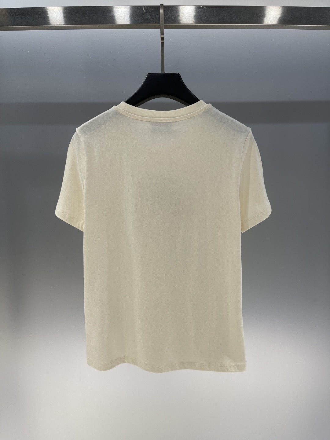 New style round neck T-shirt with pink rhinestone letters on the chest