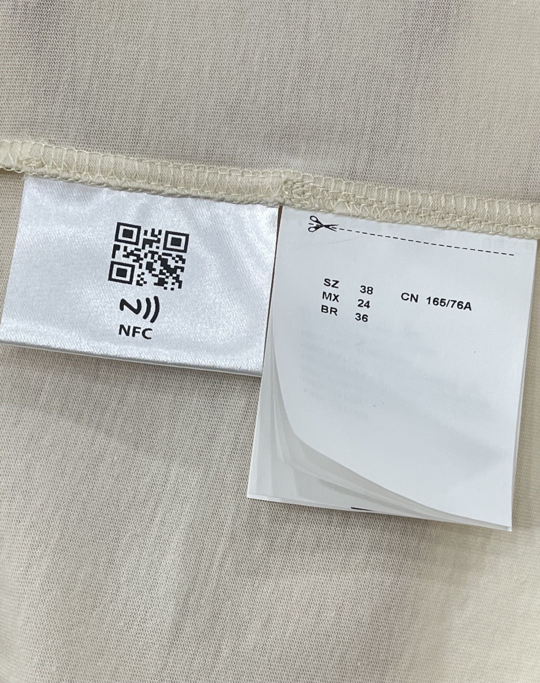 New style round neck T-shirt with pink rhinestone letters on the chest