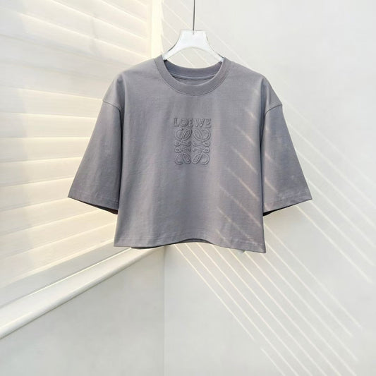 loose fit short sleeves