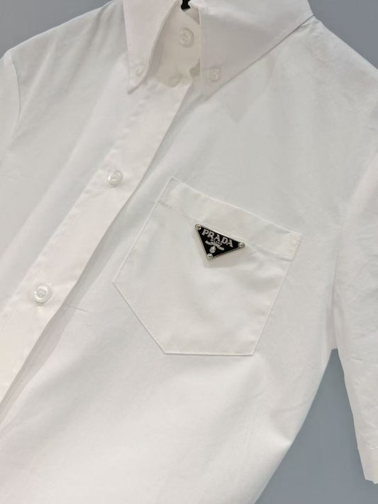 White shirt✨Classic college-style shirt