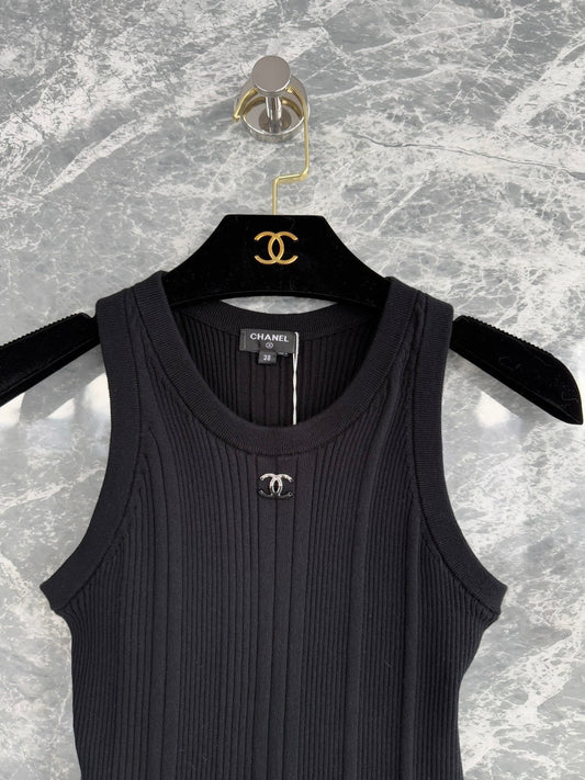 Black Metal Label Vest