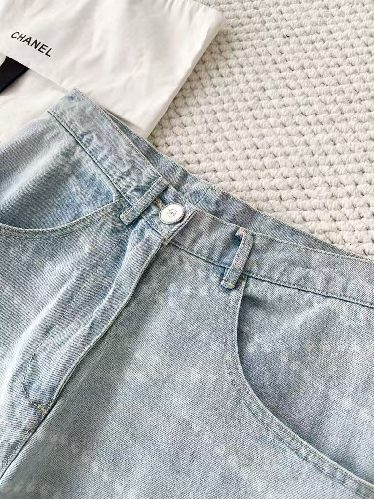 Pearl Print Wide-Leg Jeans