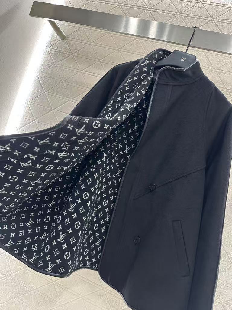 New arrival: a printed deconstructed shawl.