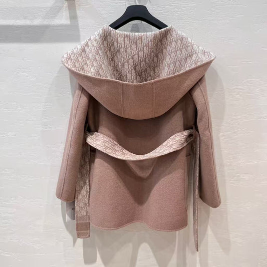 Doppelseitiger Wollmantel mit Monogramm-Logo und Kapuze!