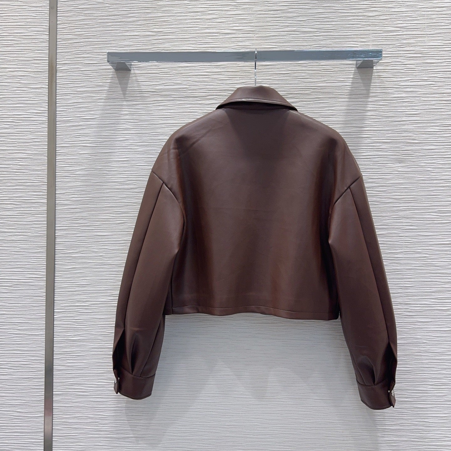 Nueva chaqueta de cuero con cremallera