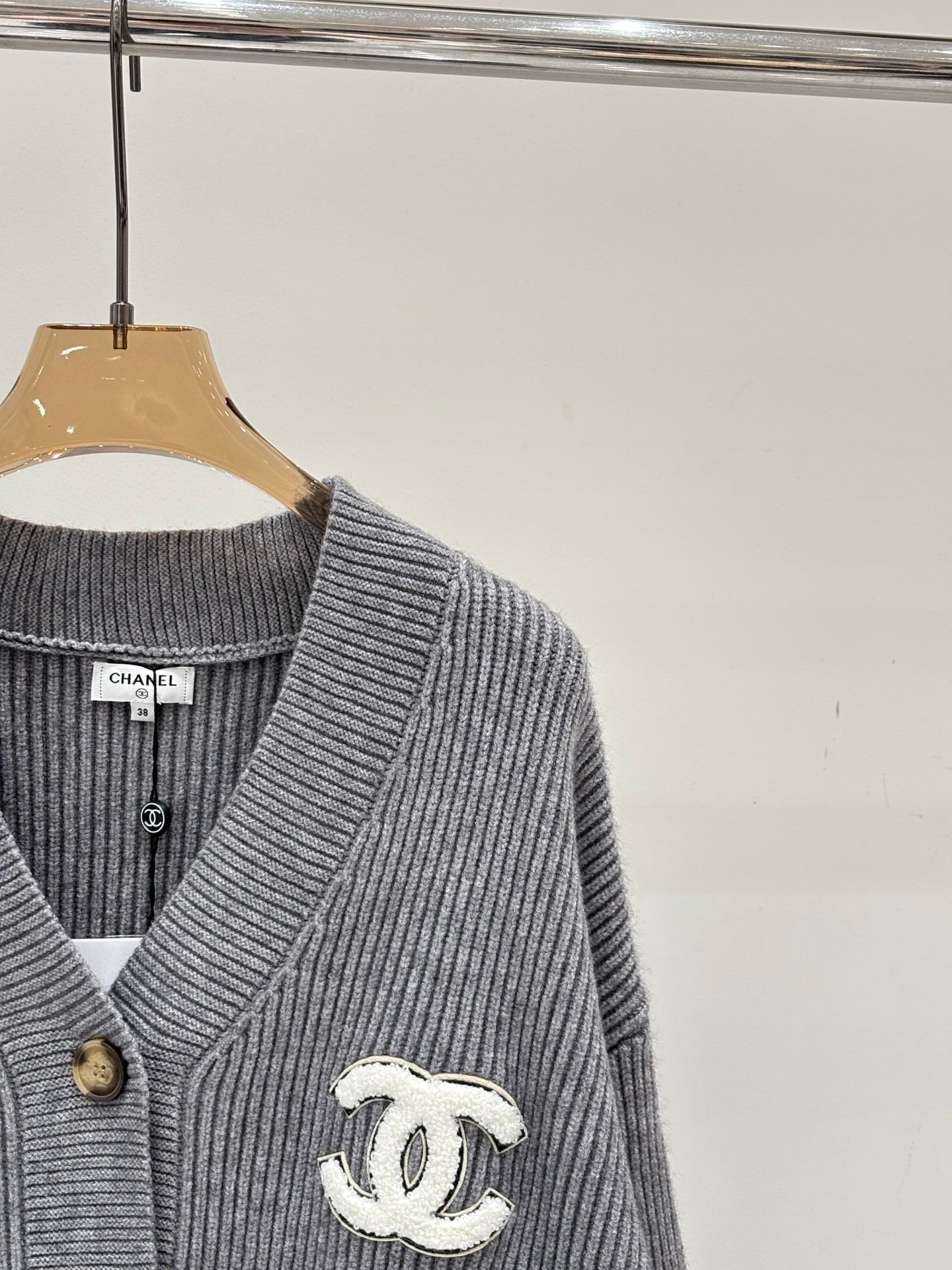 Early Autumn V-neck Casual Knit Cardigan